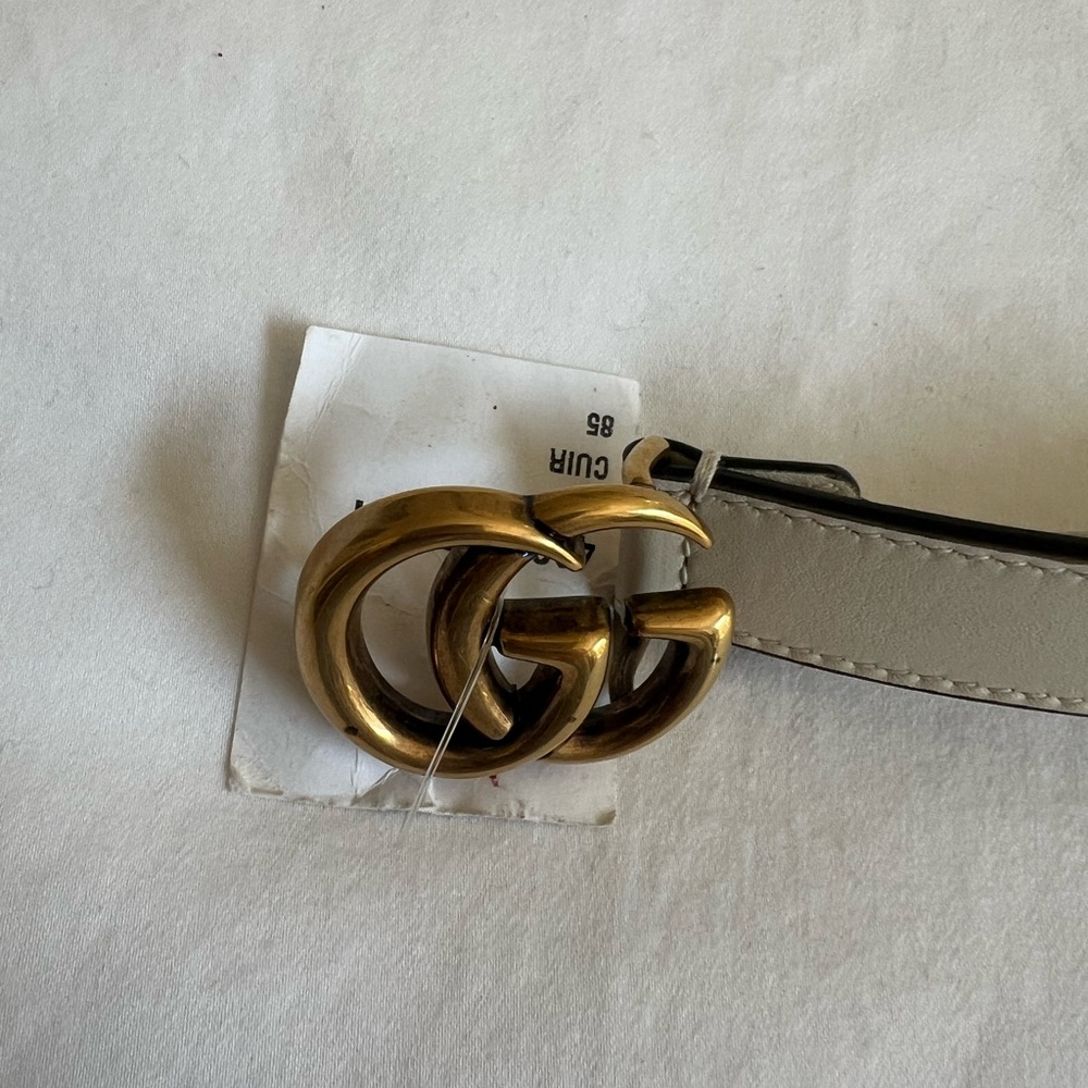 Gucci Off-White Leather Belt with Gold GG Emblem - Picture 2 of 4